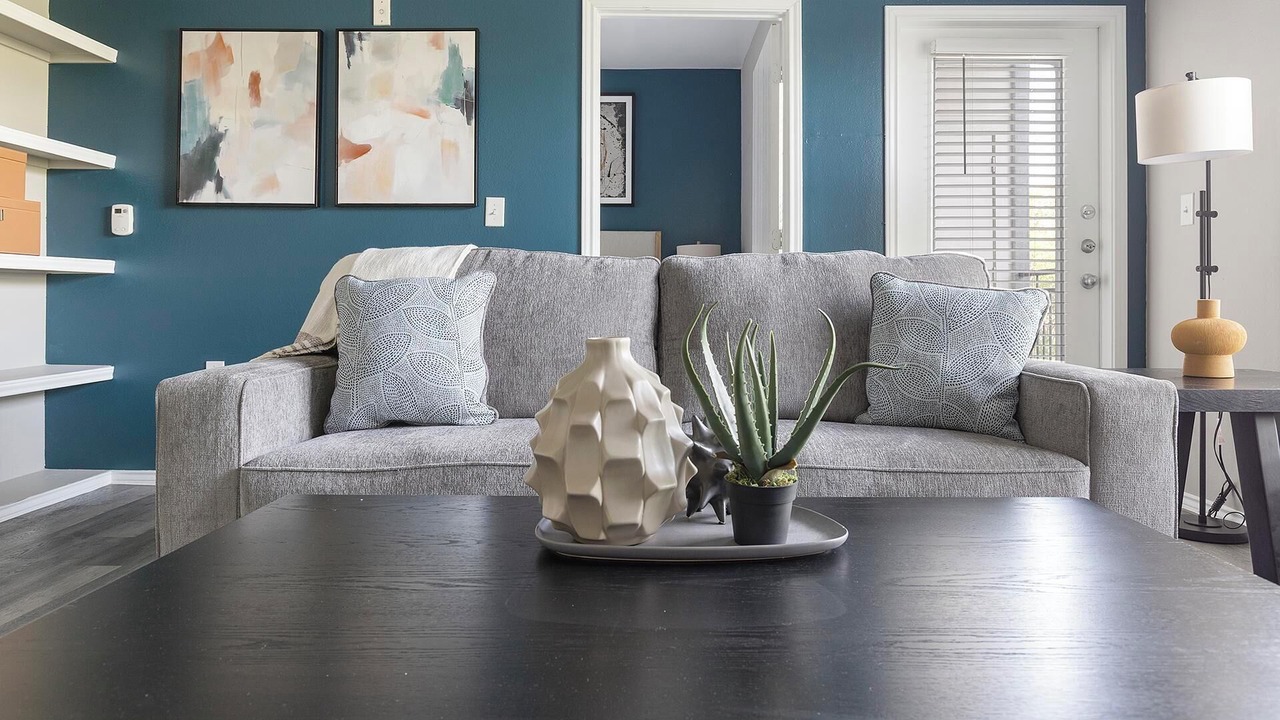 Photo of Livingroom in Royal Ridge
