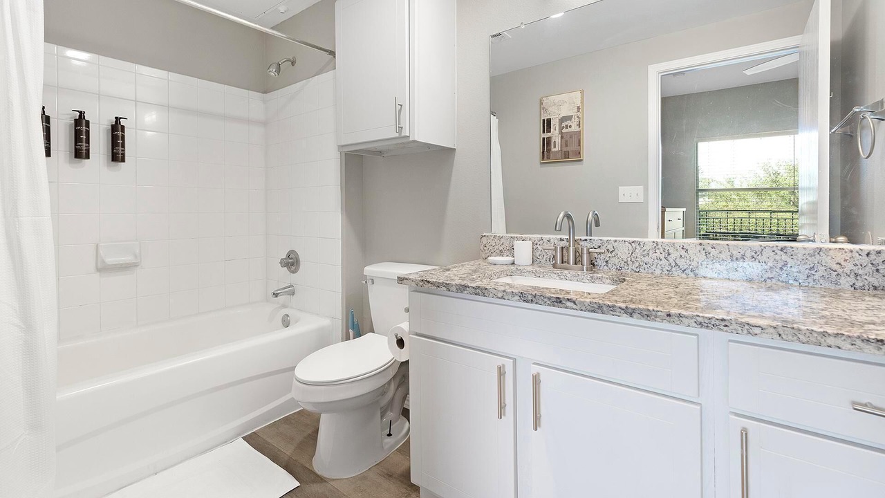 Photo of Bathroom in Royal Ridge
