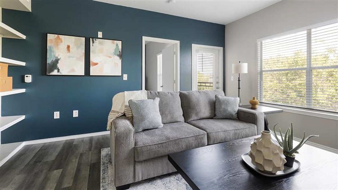 Photo of Livingroom in Royal Ridge