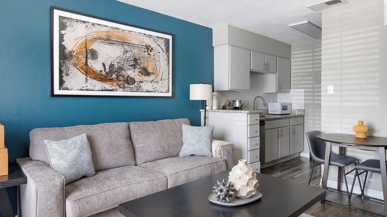 Photo of Livingroom in Royal Ridge