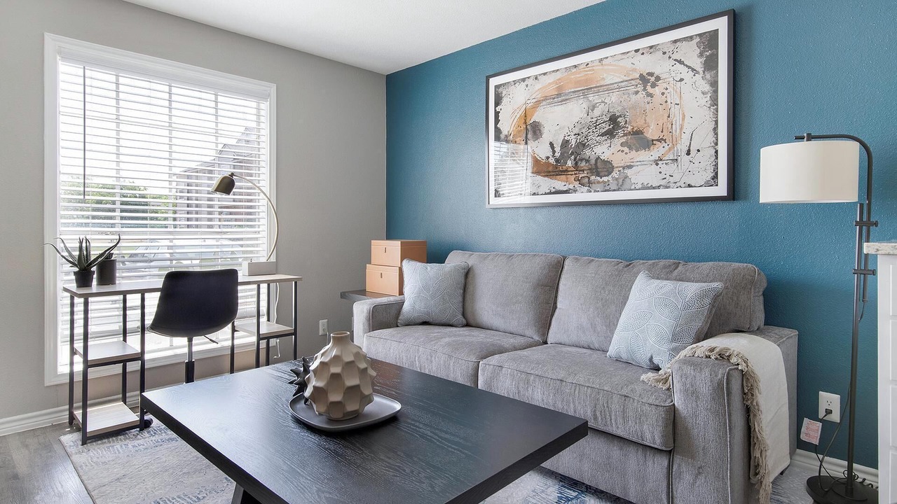 Photo of Livingroom in Royal Ridge