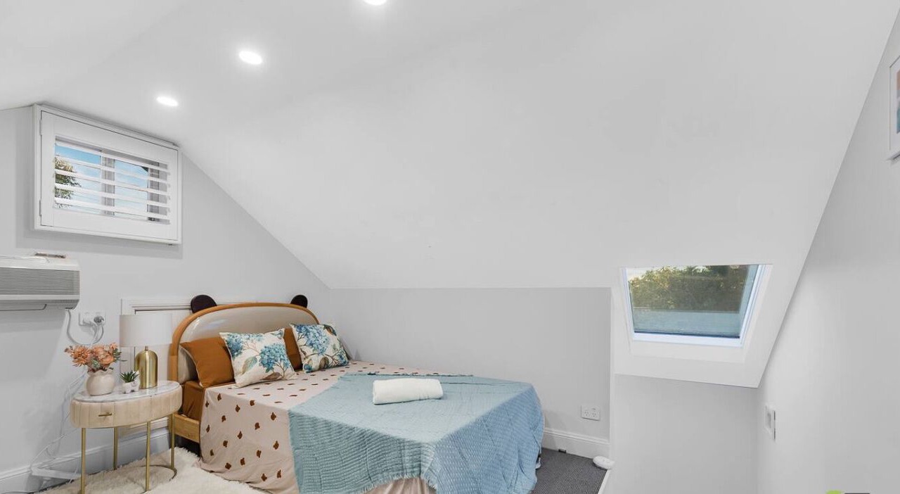 Photo of Bedroom in Gordon