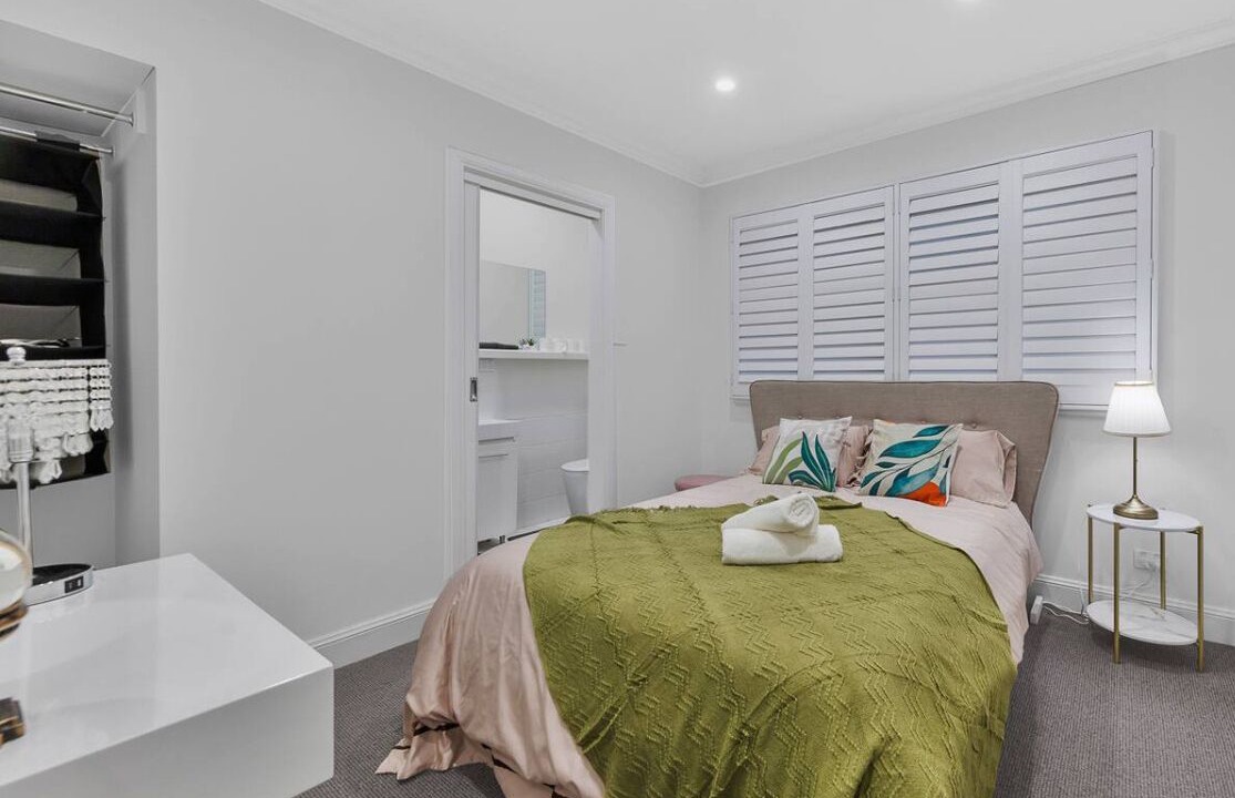 Photo of Bedroom in Gordon