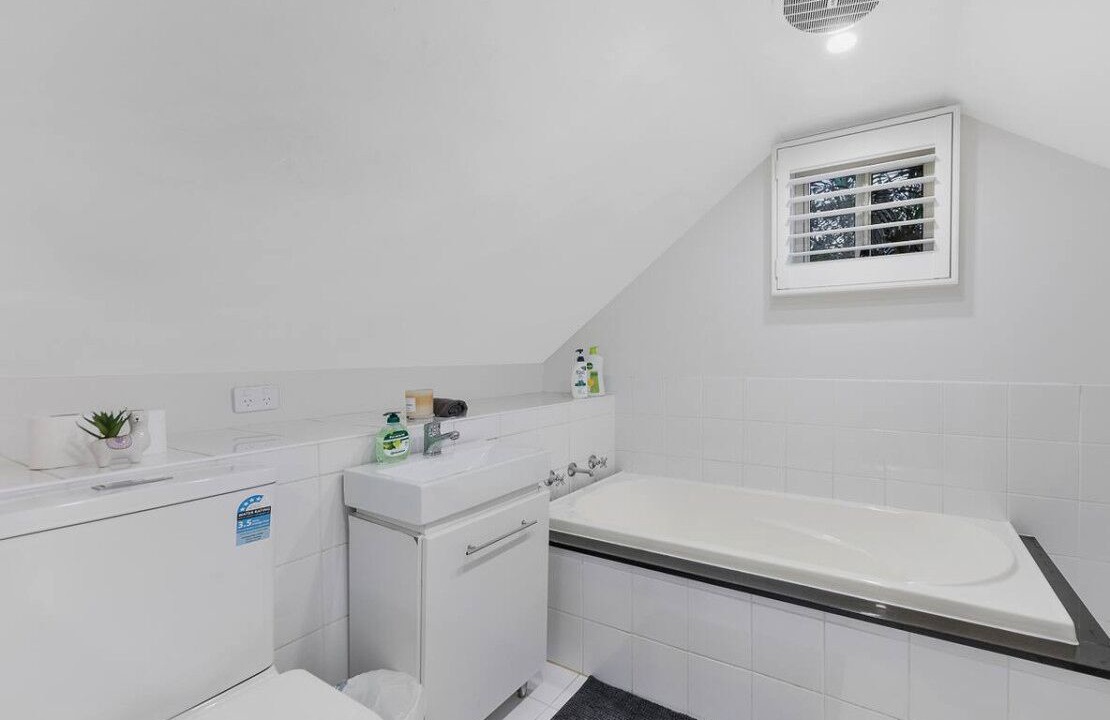 Photo of Bathroom in Gordon