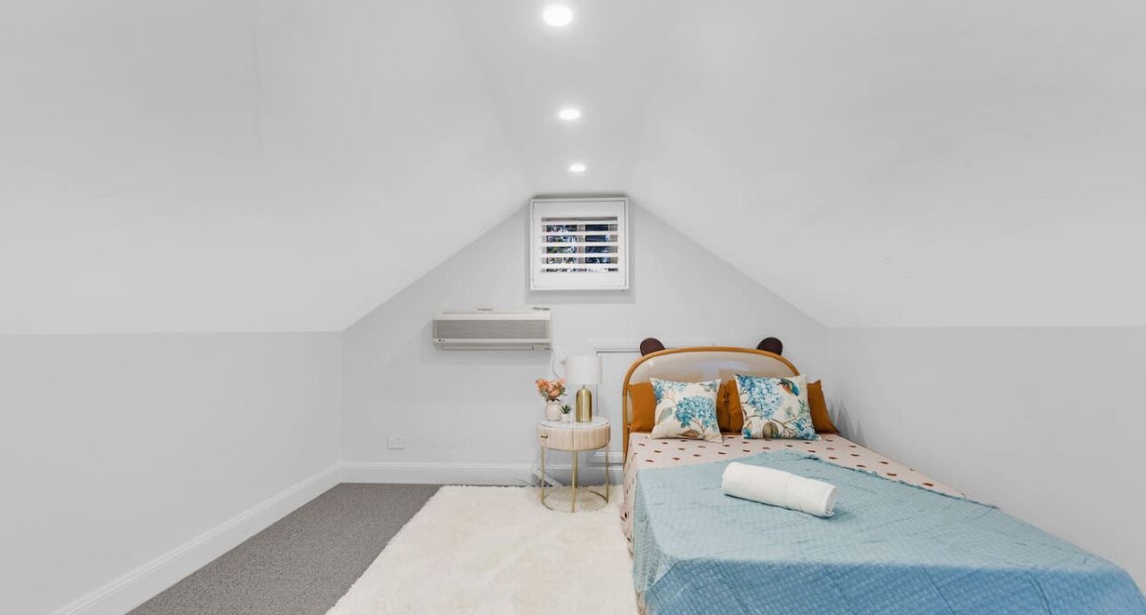 Photo of Bedroom in Gordon