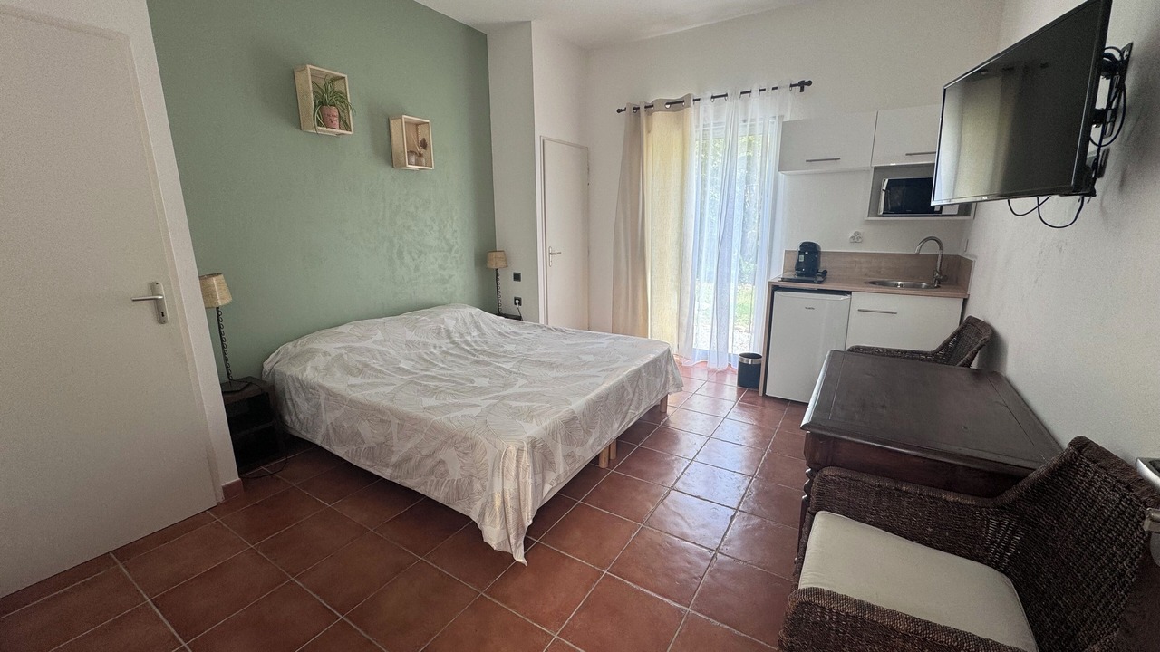 Photo of Bedroom in Thuir