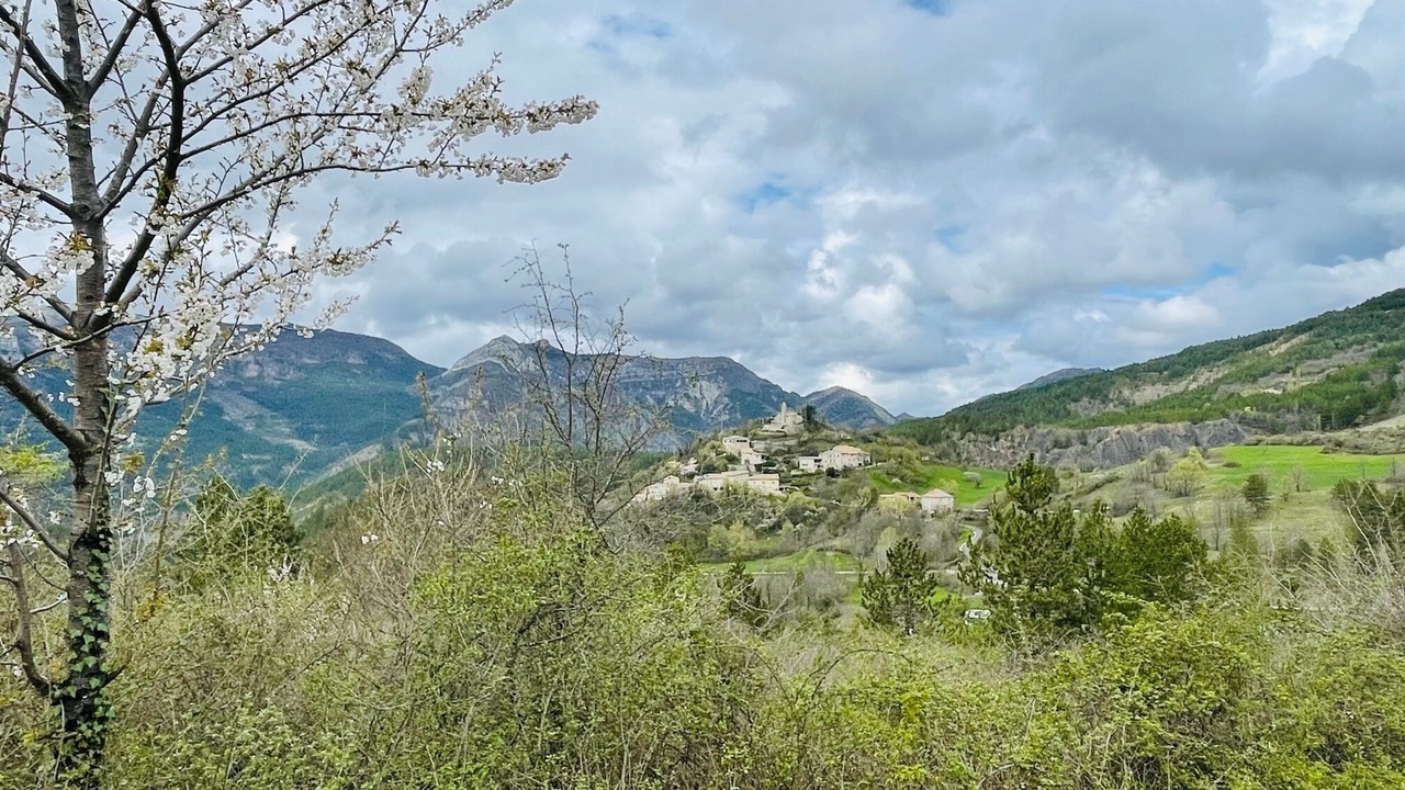 Photo of Others in Cornillac