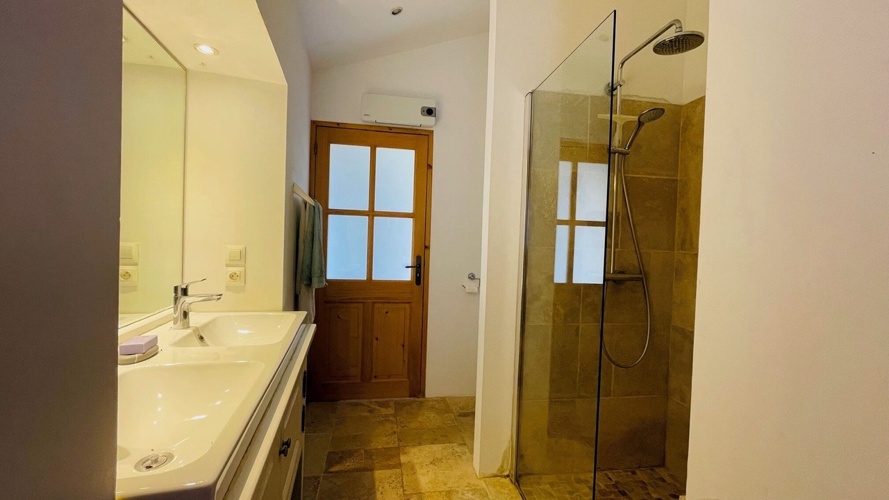 Photo of Bathroom in Cornillac