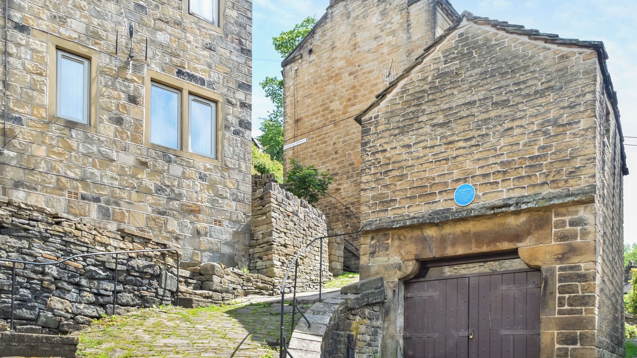 Photo of Others in Hepworth