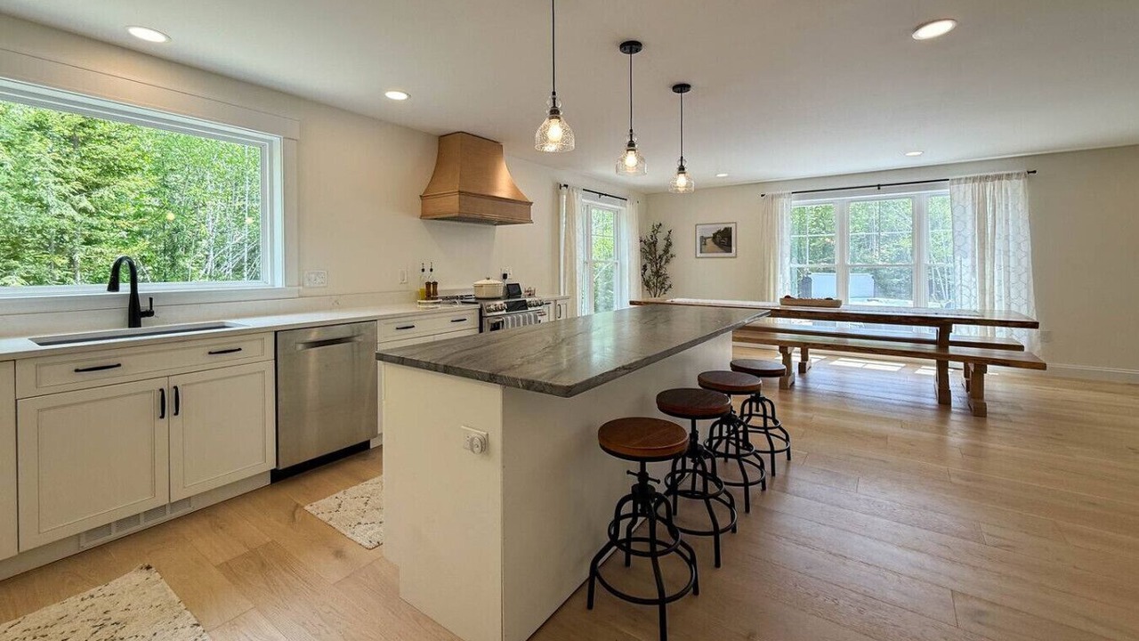 Photo of Kitchen in Center Conway