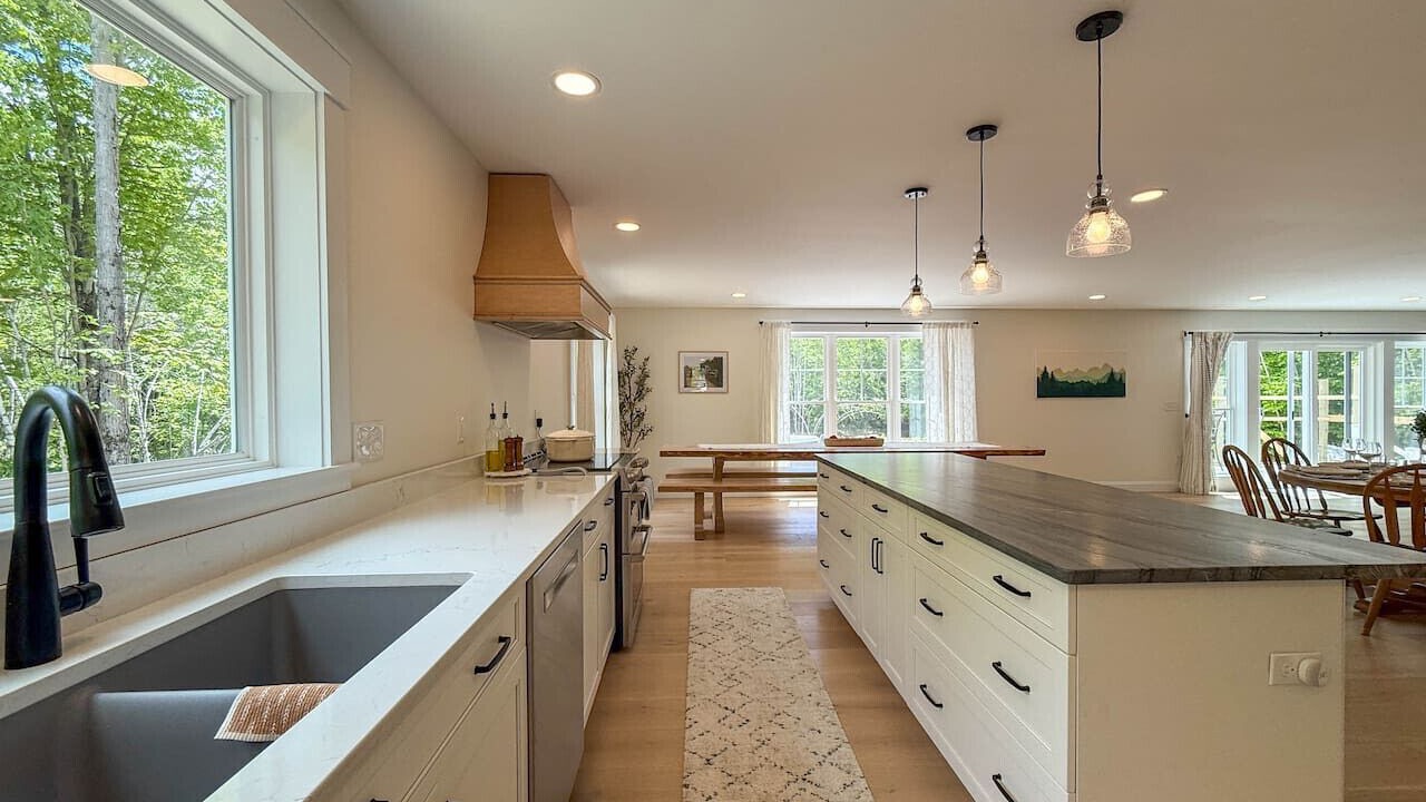 Photo of Kitchen in Center Conway