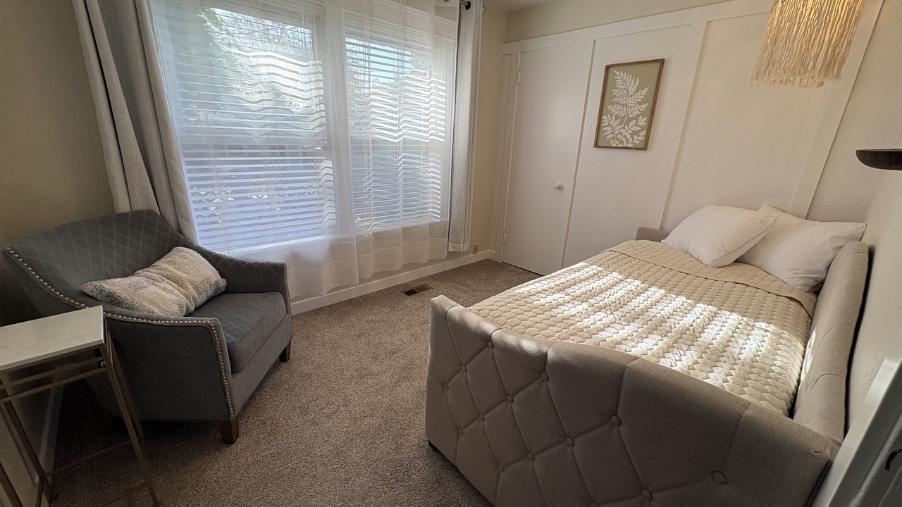 Photo of Bedroom in Bremerton