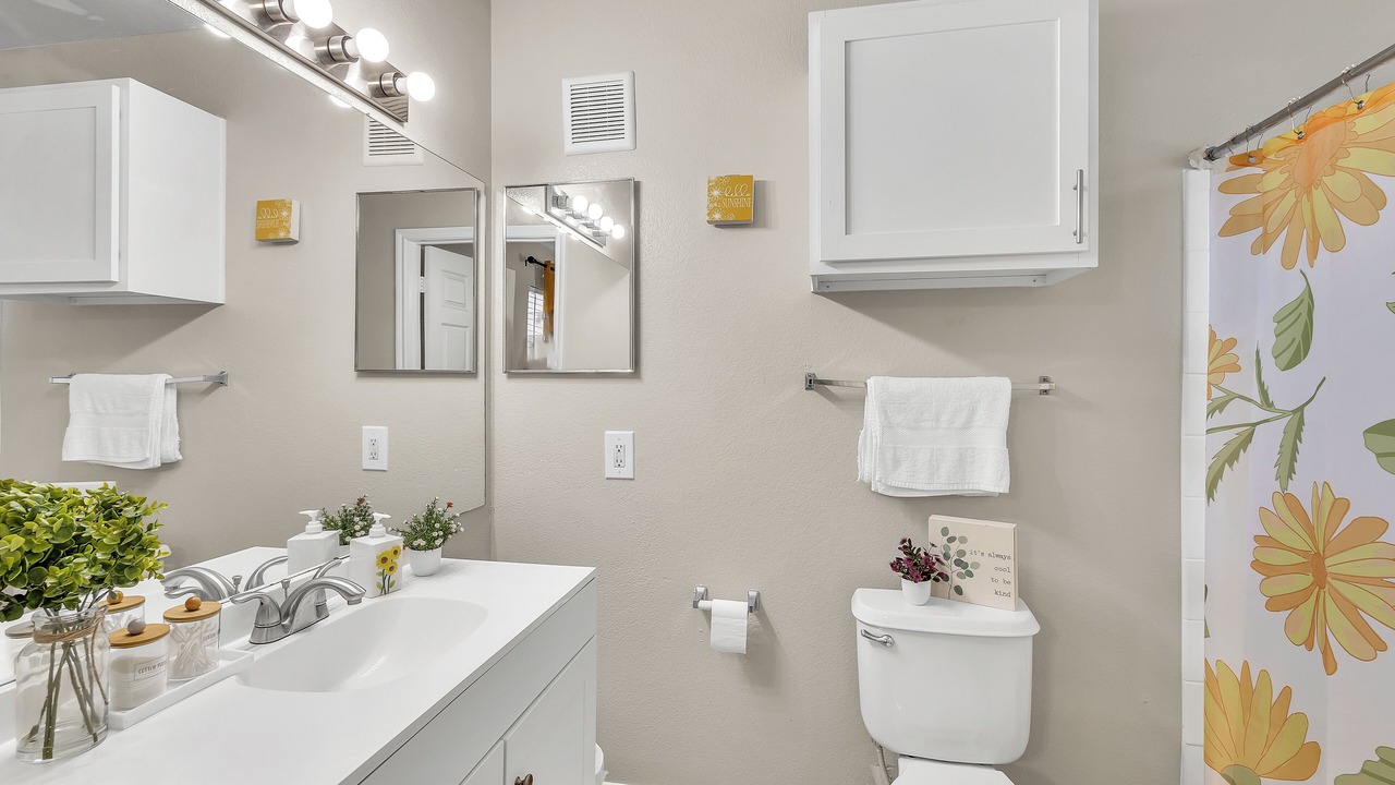 Photo of Bathroom in Pleasant Valley