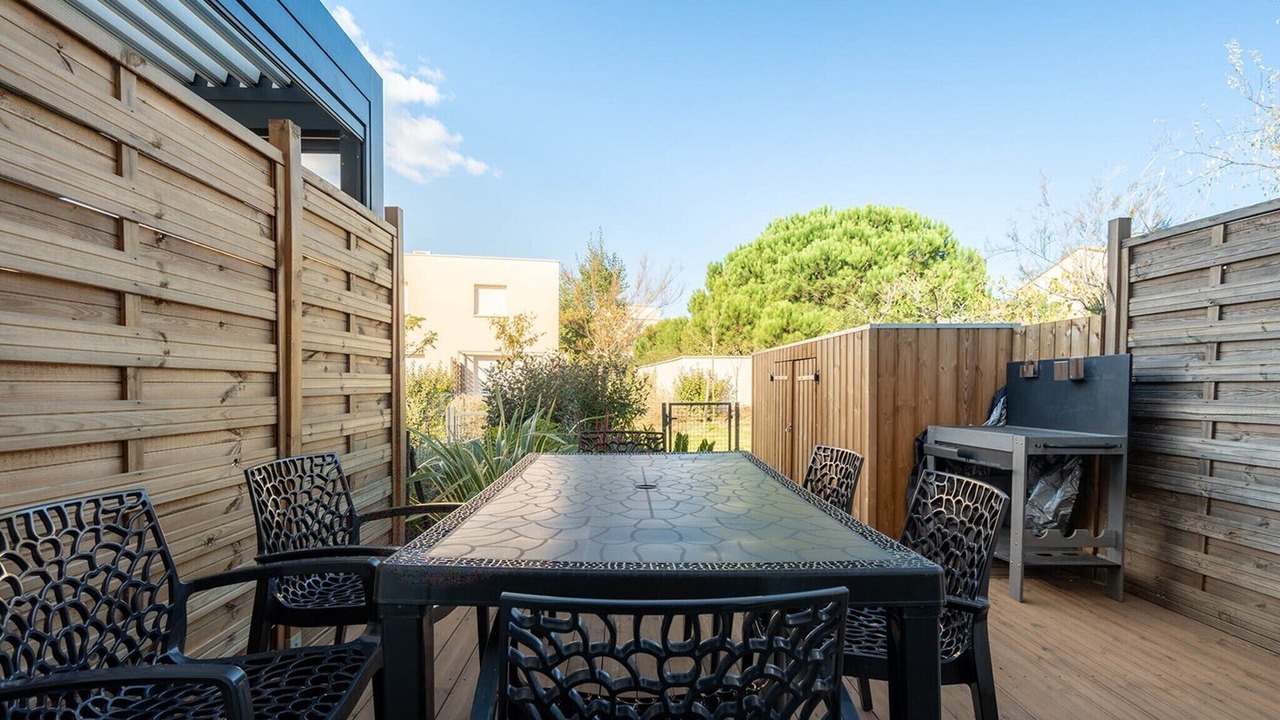 Photo of Outdoor in Serignan