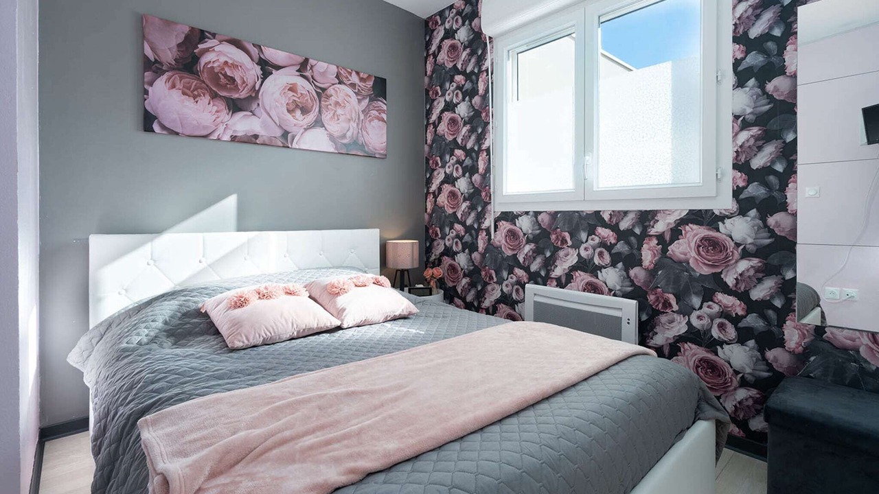 Photo of Others in Serignan