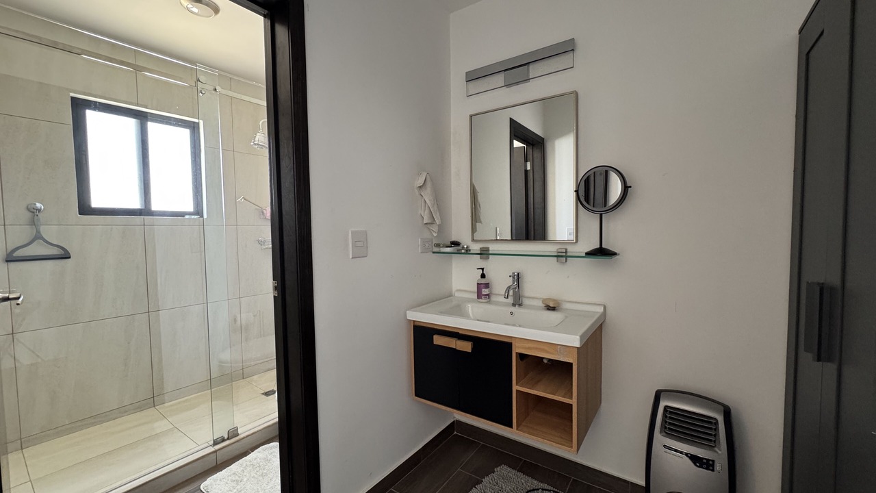 Photo of Bathroom in La Joya