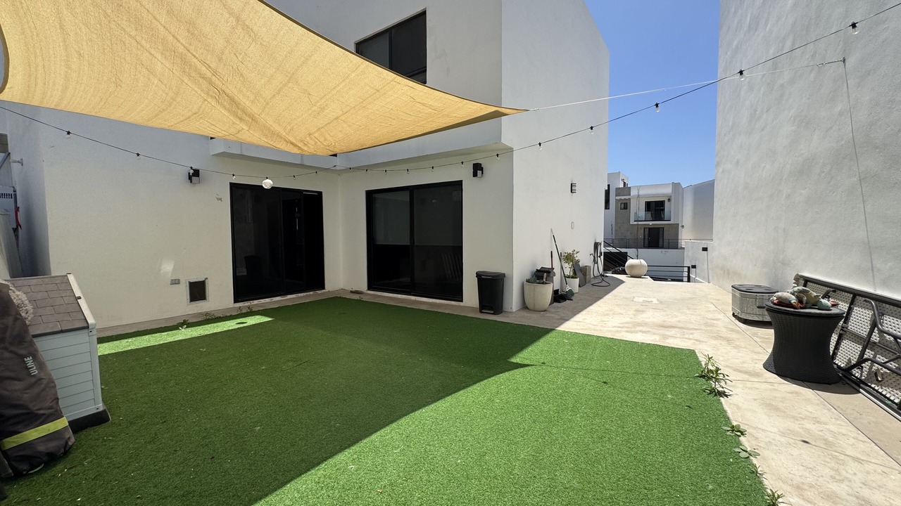 Photo of Outdoor in La Joya