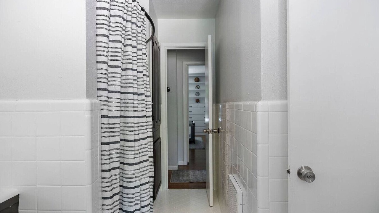 Photo of Bathroom in Oak Cliff