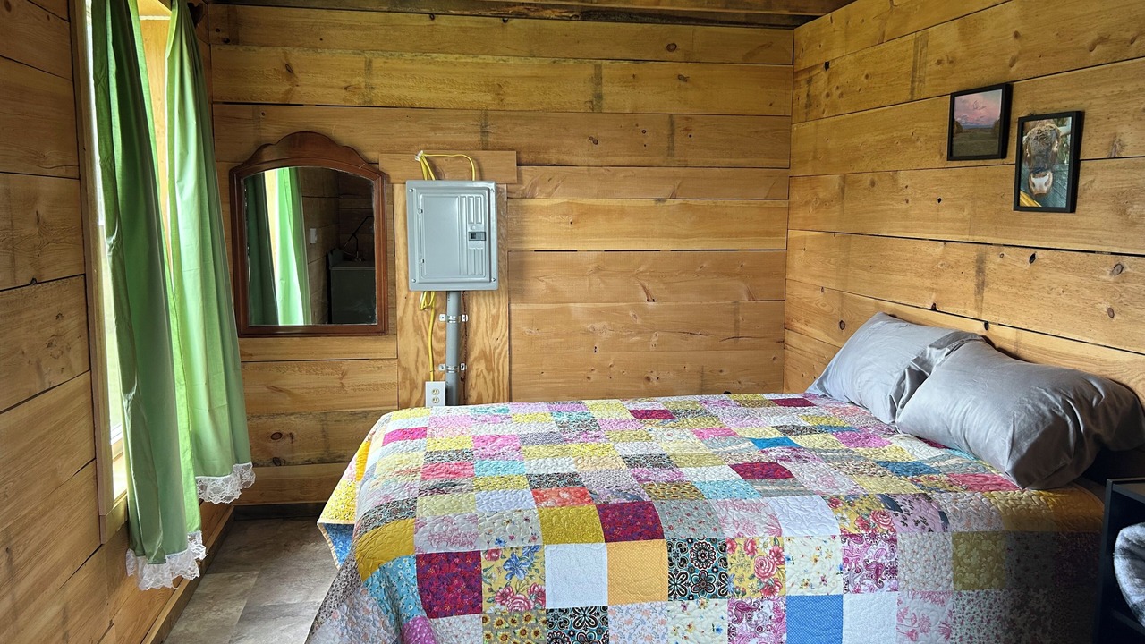 Photo of Bedroom in Jasper