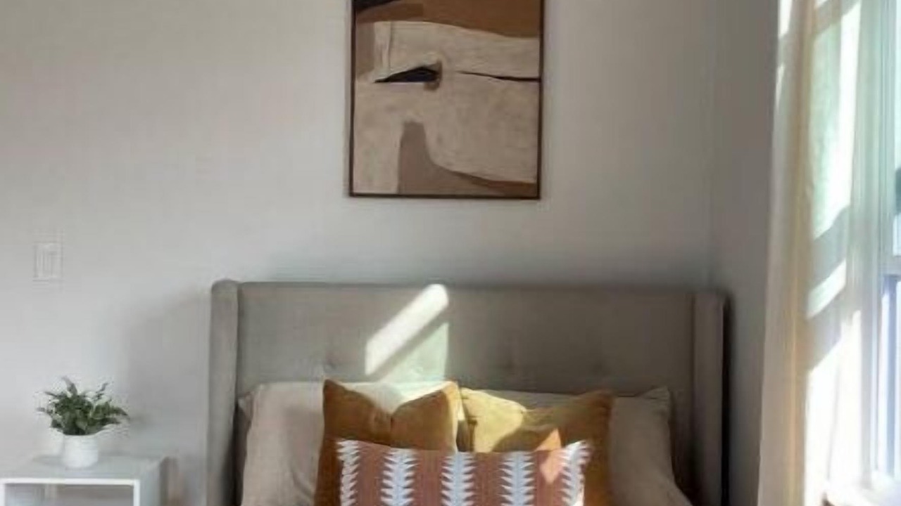 Photo of Bedroom in Carteret