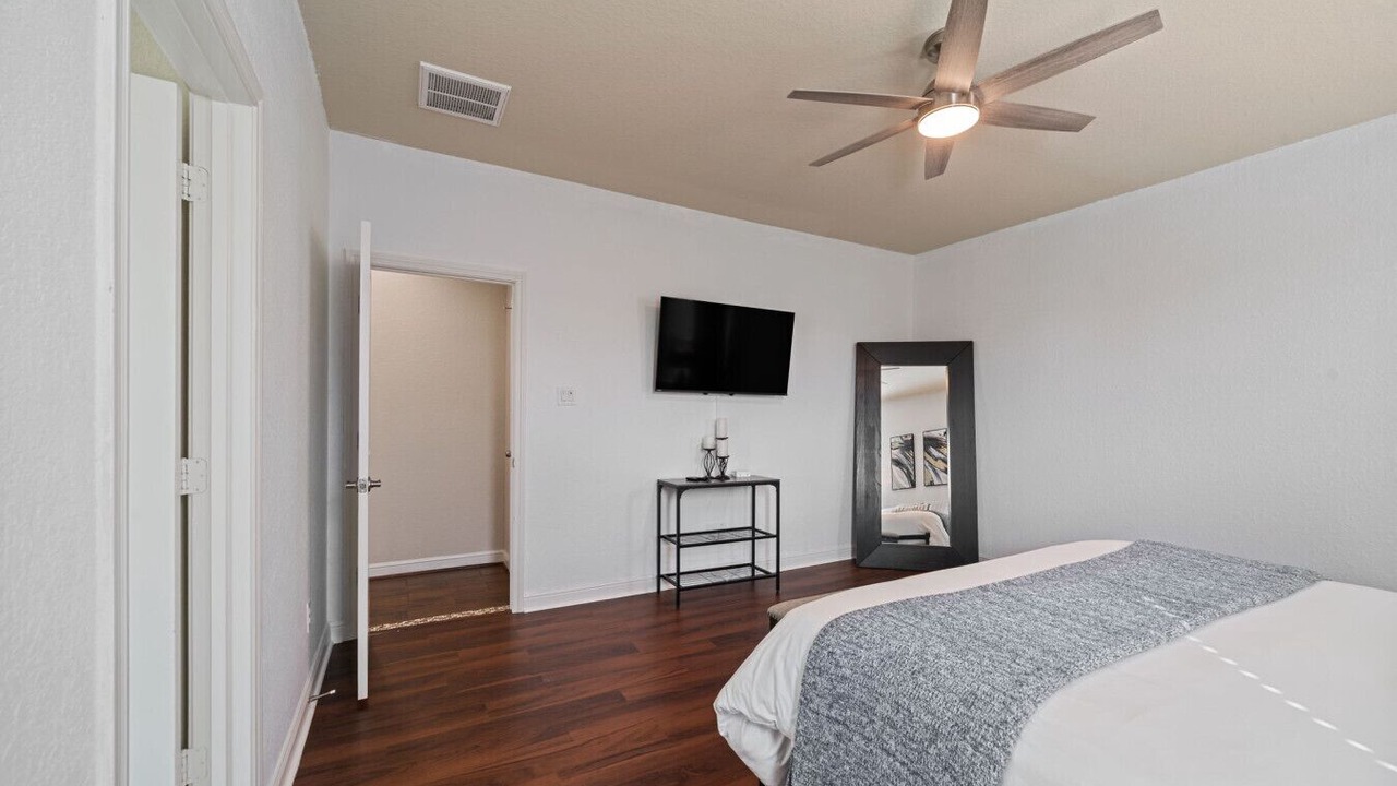 Photo of Bedroom in College Park