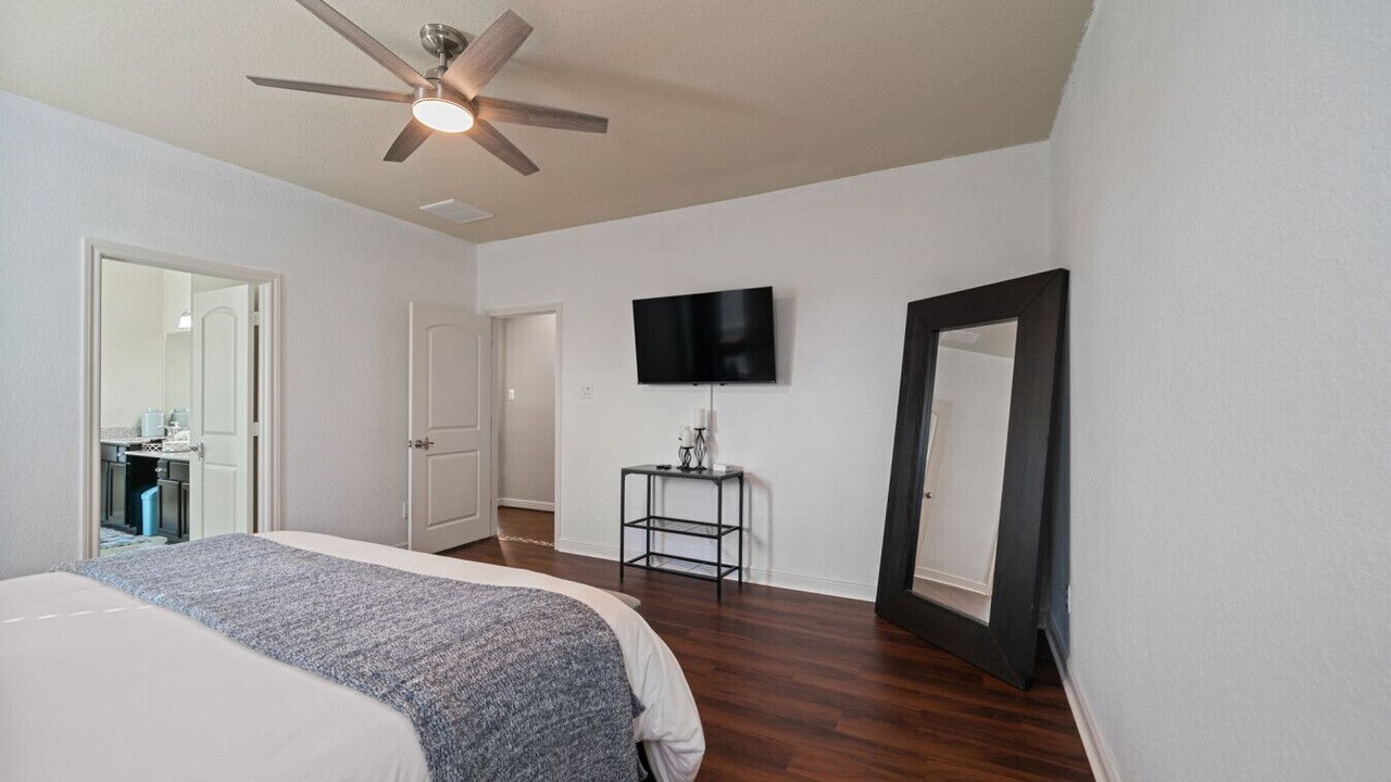 Photo of Bedroom in College Park