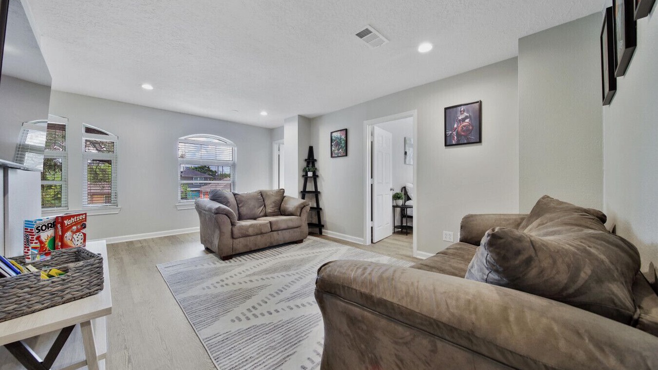 Photo of Livingroom in South Central Houston
