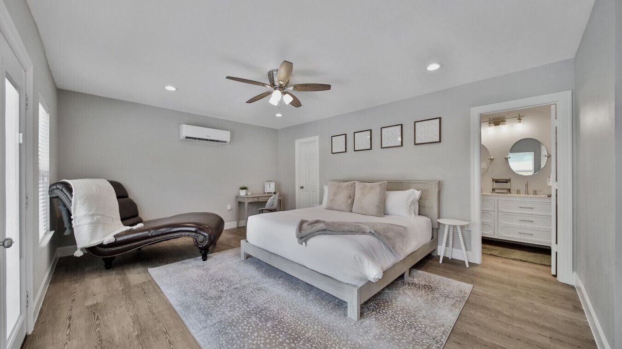 Photo of Bedroom in South Central Houston