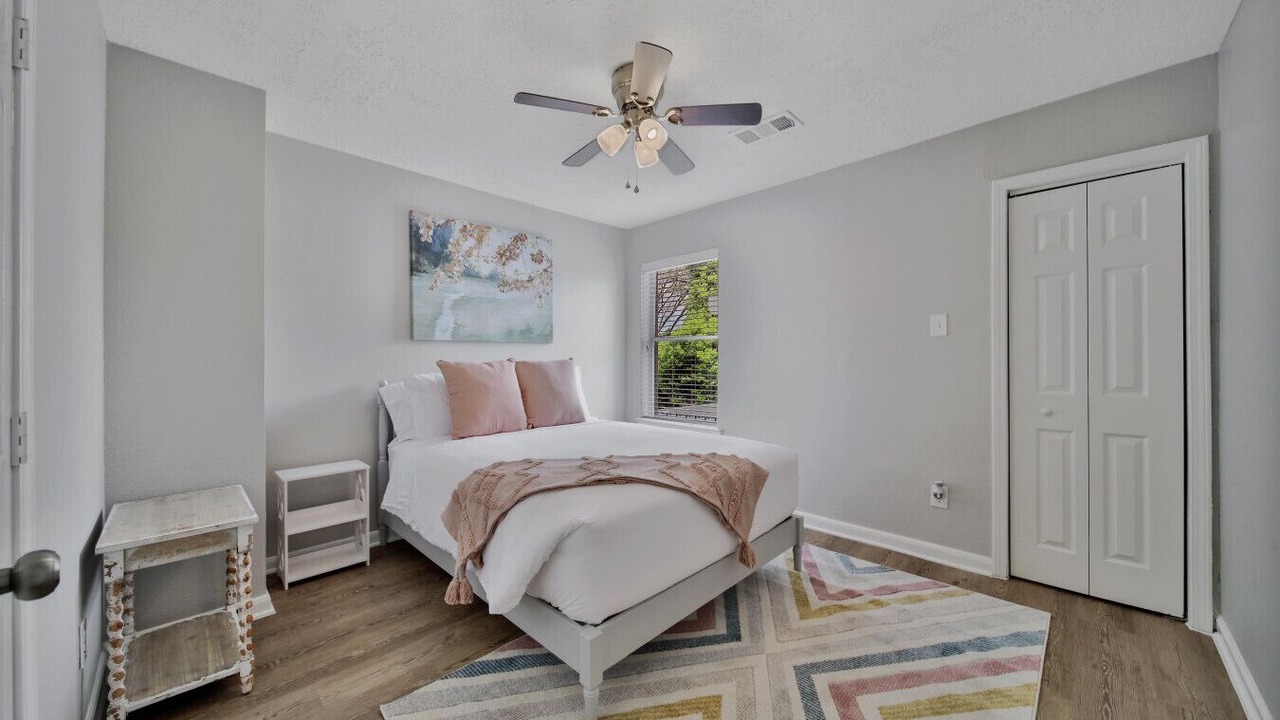 Photo of Bedroom in South Central Houston