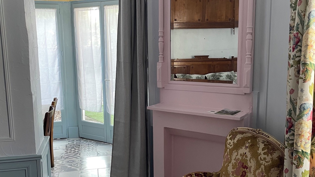 Photo of Others in Abbeville