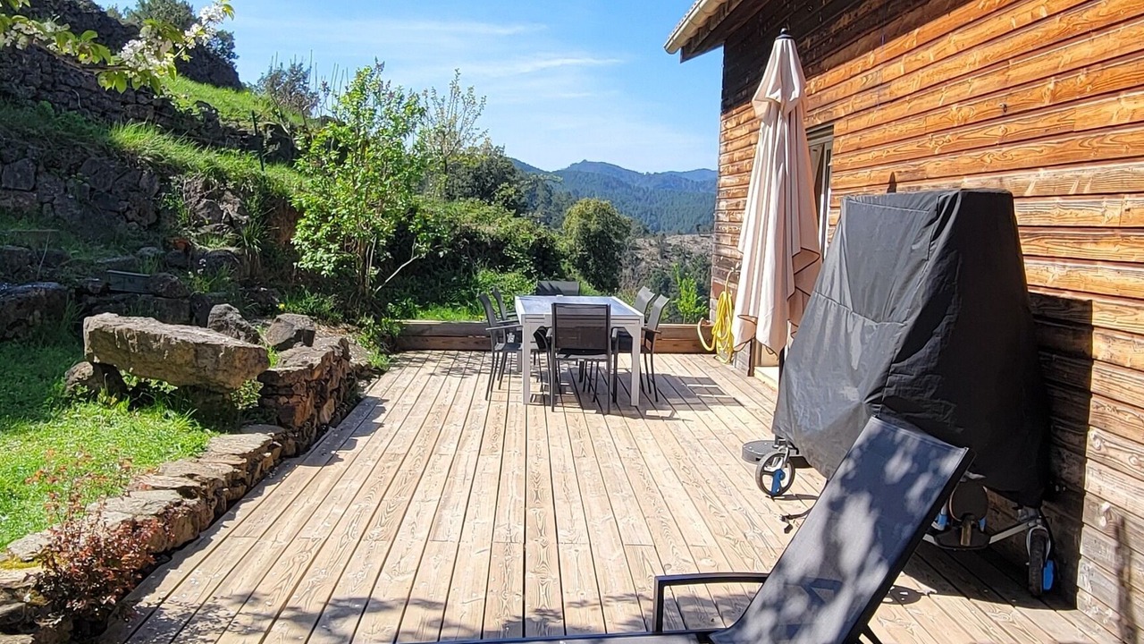 Photo of Patio Balcony in Saint-Paul-la-Coste