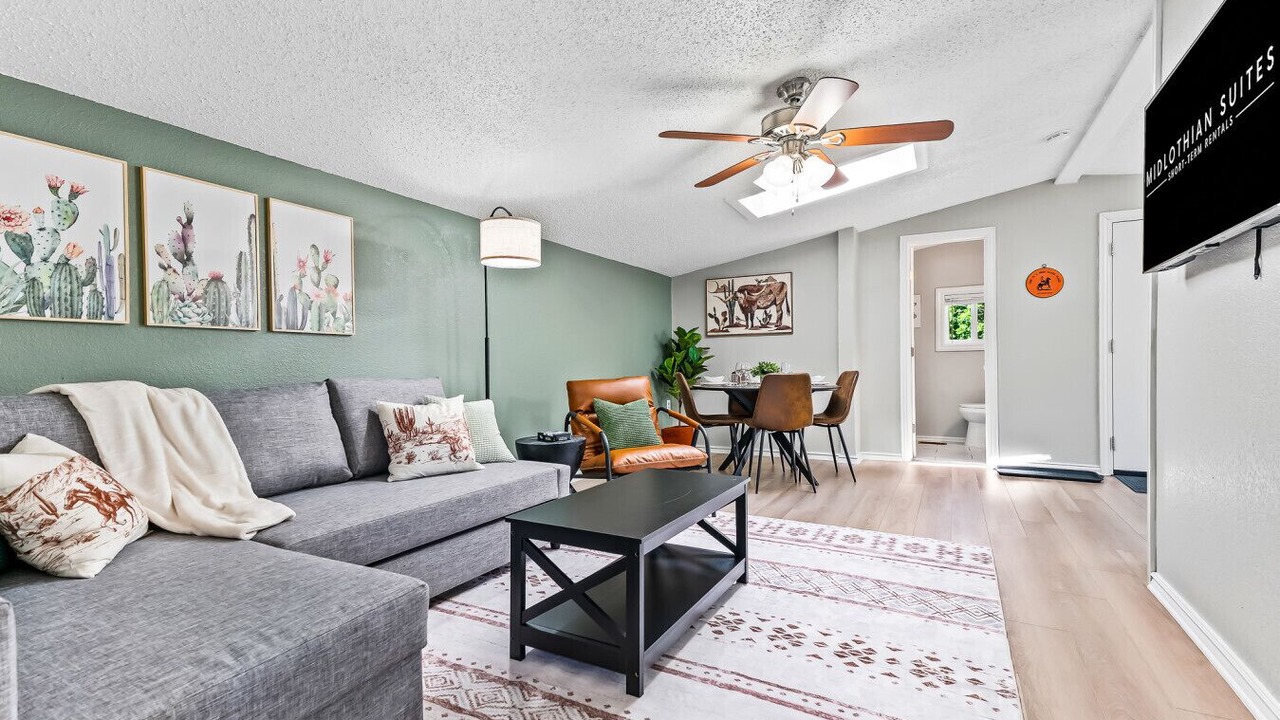 Photo of Livingroom in Irving