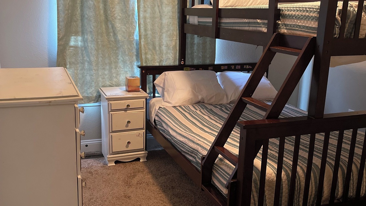 Photo of Bedroom in St. Robert