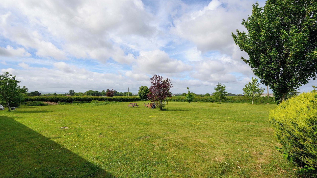 Photo of Outdoor in Staple Hill