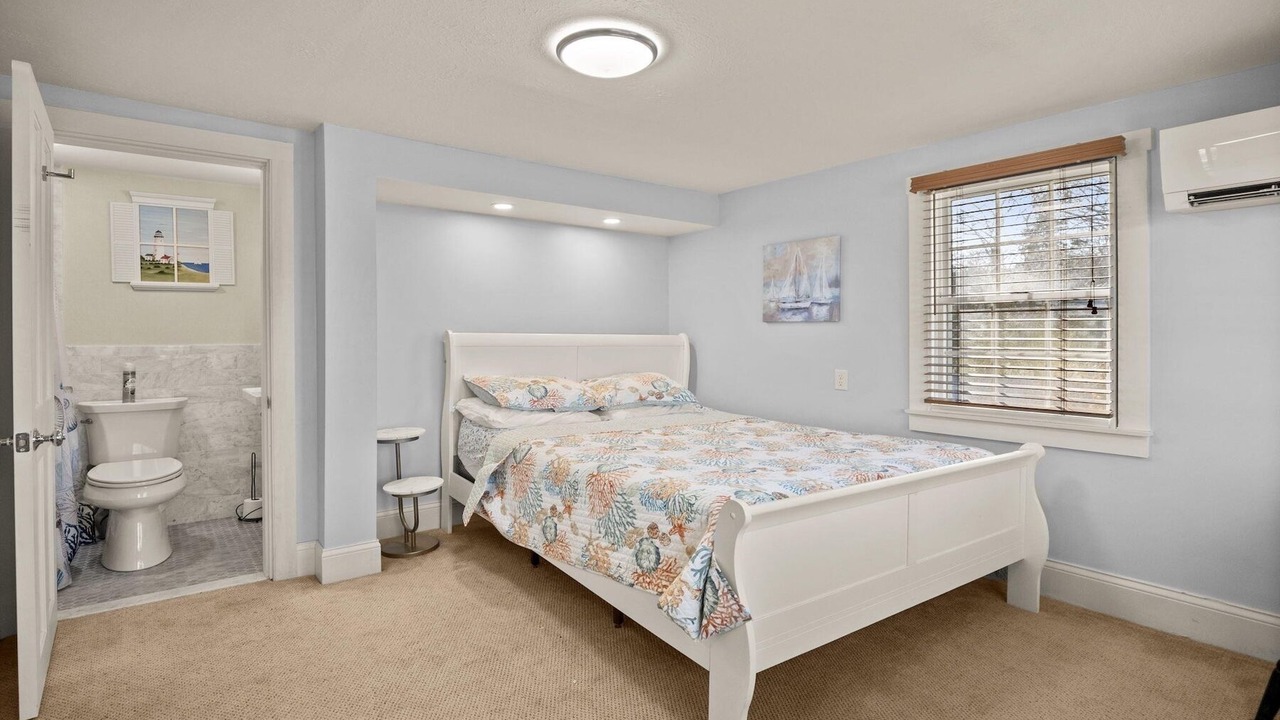 Photo of Bedroom in West Harwich