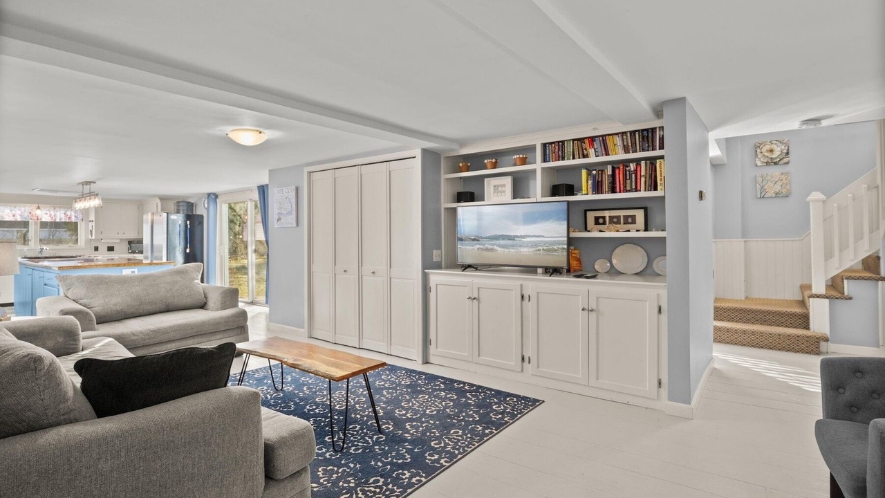 Photo of Livingroom in West Harwich