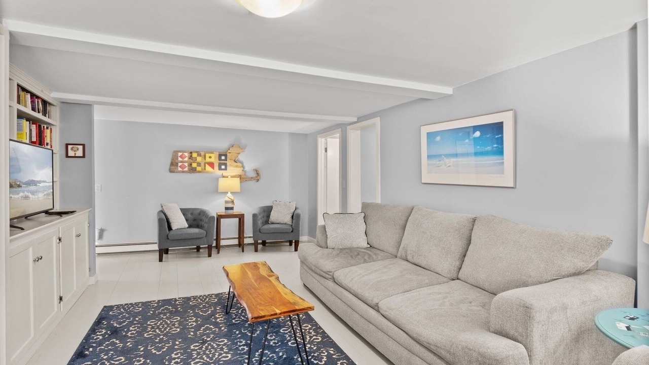 Photo of Livingroom in West Harwich