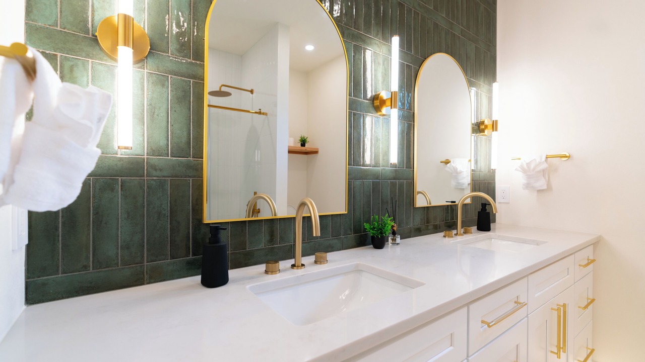 Photo of Bathroom in Amazon