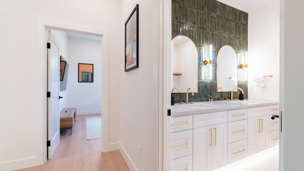 Photo of Bathroom in Amazon