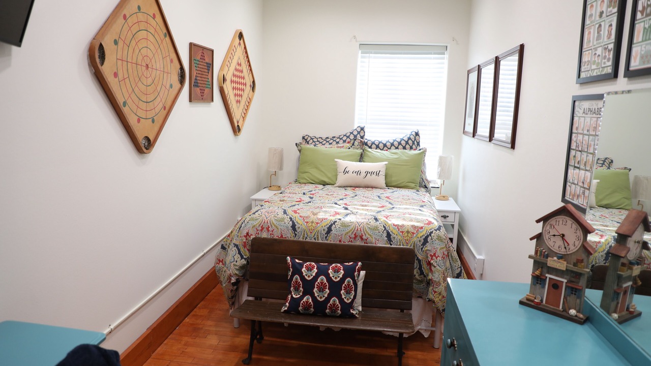 Photo of Bedroom in Oskaloosa