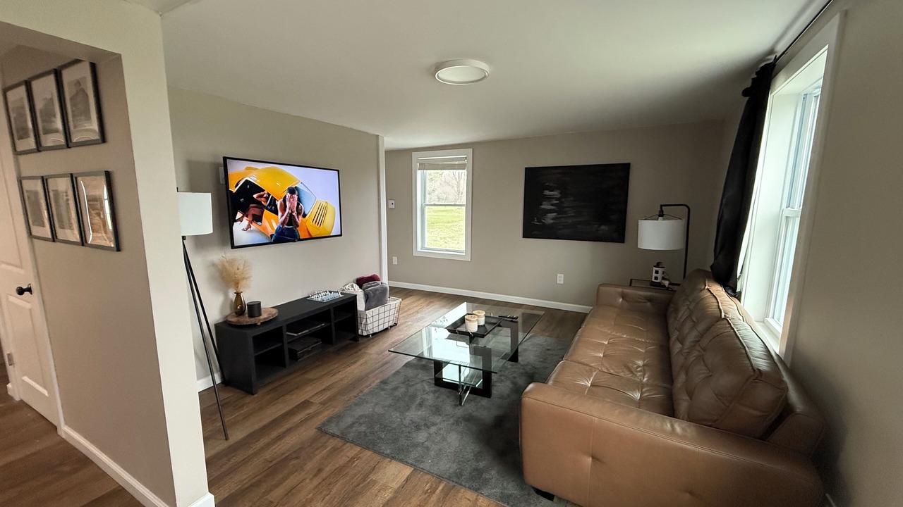 Photo of Livingroom in Watertown