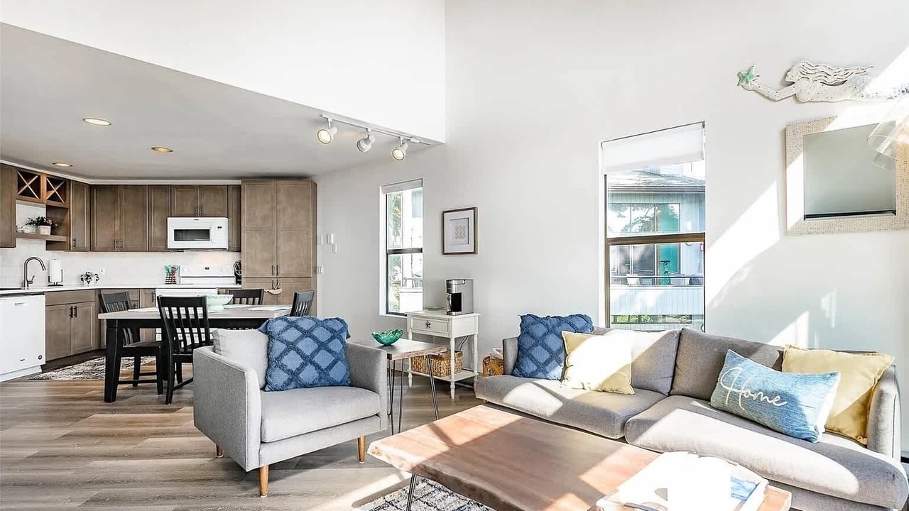 Photo of Livingroom in Birch Bay