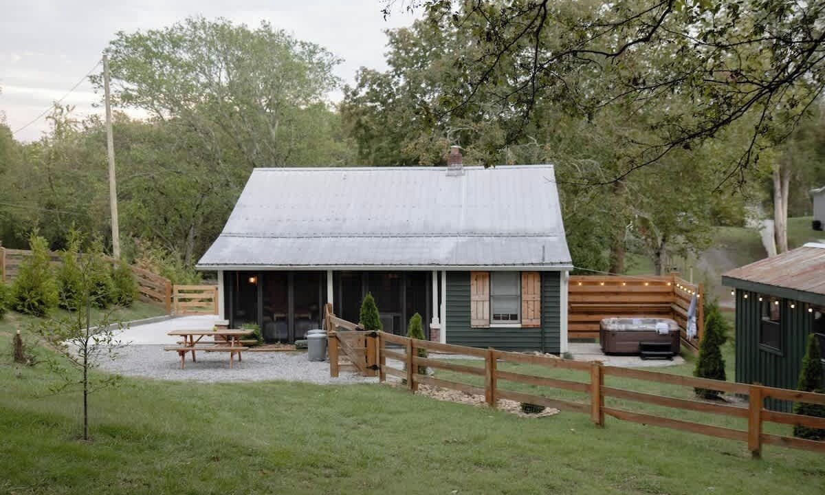 Photo of Others in Leipers Fork