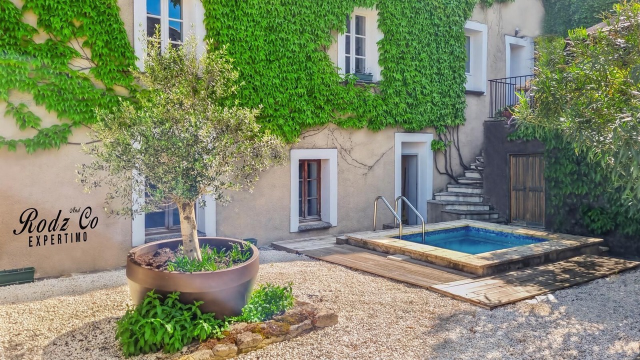 Photo of Outdoor in Saint-Martin-de-Castillon