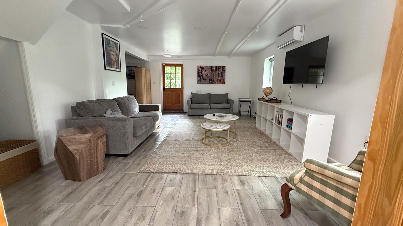 Photo of Livingroom in Greenville