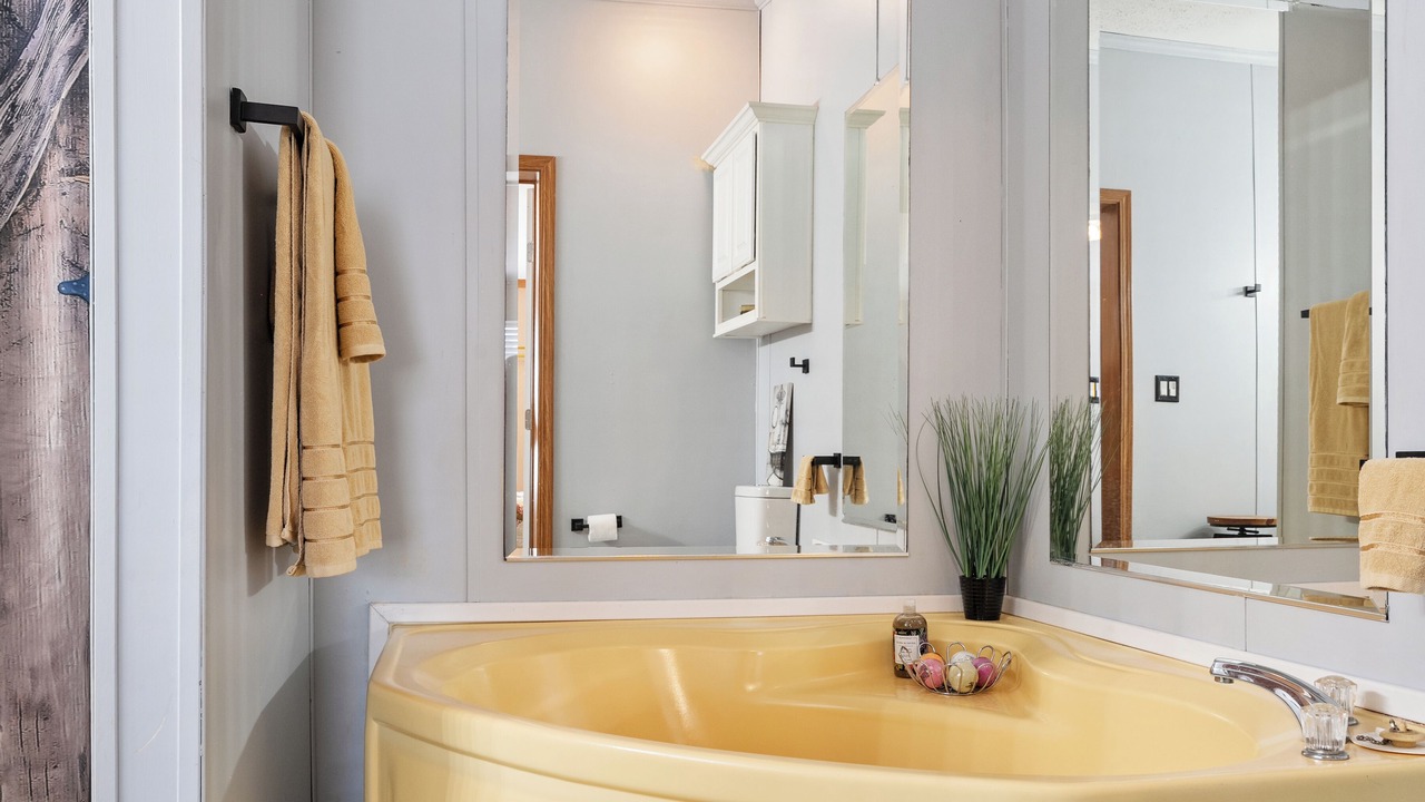 Photo of Bathroom in Coffee City
