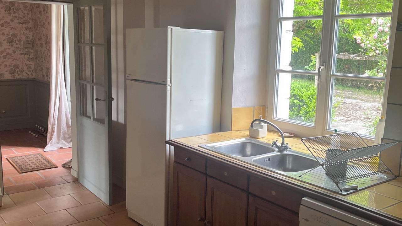 Photo of Kitchen in Saint-Antoine-du-Rocher