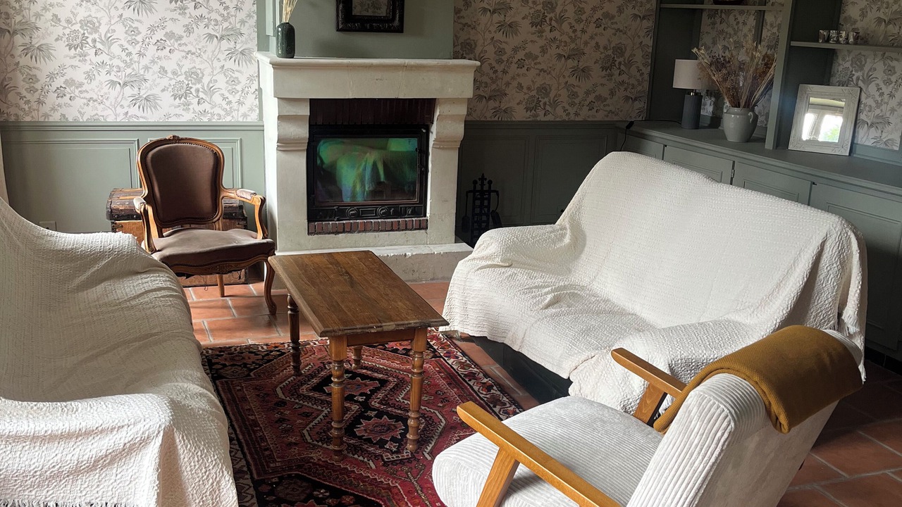 Photo of Livingroom in Saint-Antoine-du-Rocher
