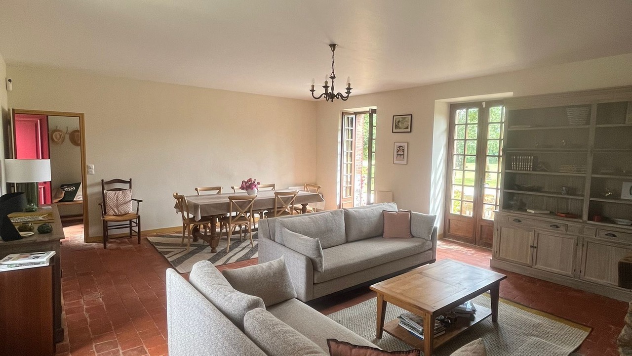 Photo of Livingroom in Le Tremblay