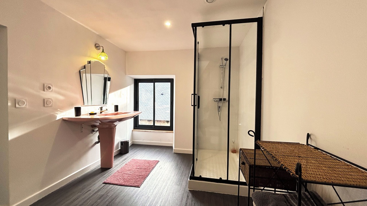 Photo of Bathroom in Sarrazac